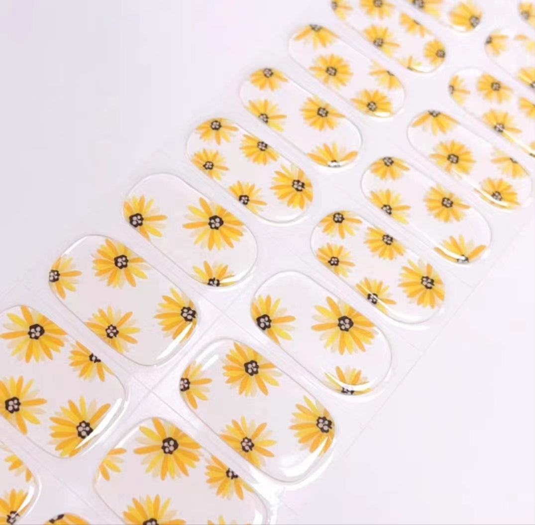 Pegatinas de gel para uñas 'Flores bañadas por el sol'