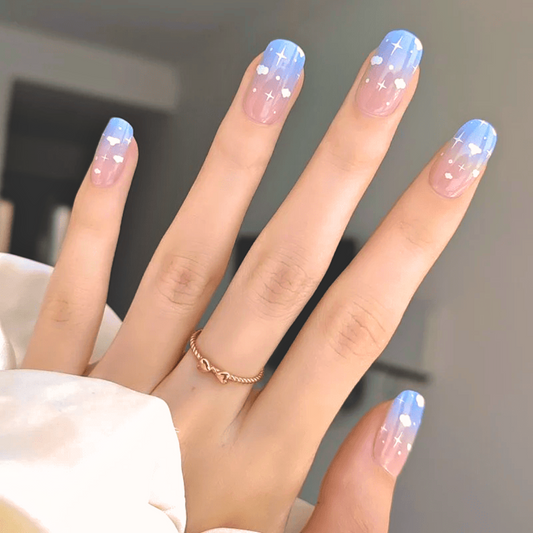 'Creamy Clouds' Gel Nail Stickers